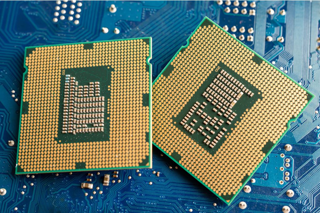 Flash memory costs create new ROI for embedded storage software
