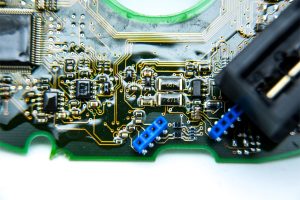 ECU storage reliability testing: how to validate recovery, aging and update behavior